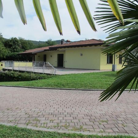 Villa Althea Ronago Esterno foto